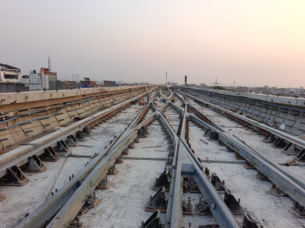 kanpur metro crossover