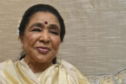 Legendary Singer Asha Bhosle Portrait Tribute.